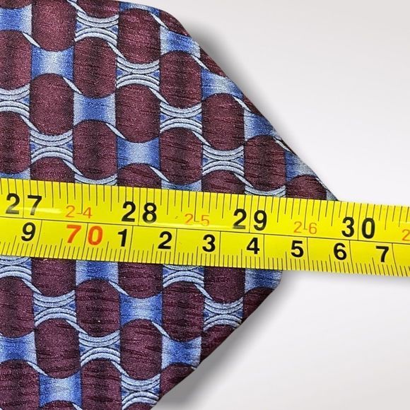 Outline | Maroon Geometric Tie - Picture 5 of 6